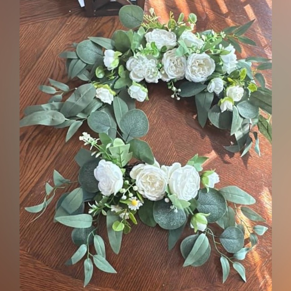 SOLD!!! Artificial flower arch set